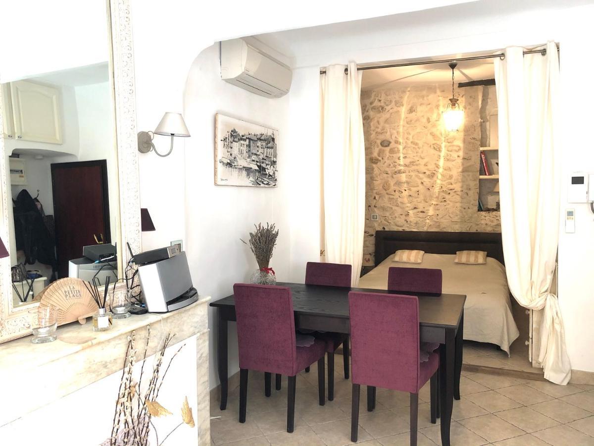 Appartement De Charme Au Coeur De Saint-Tropez Esterno foto