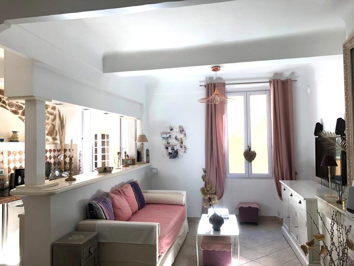 Appartement De Charme Au Coeur De Saint-Tropez Esterno foto