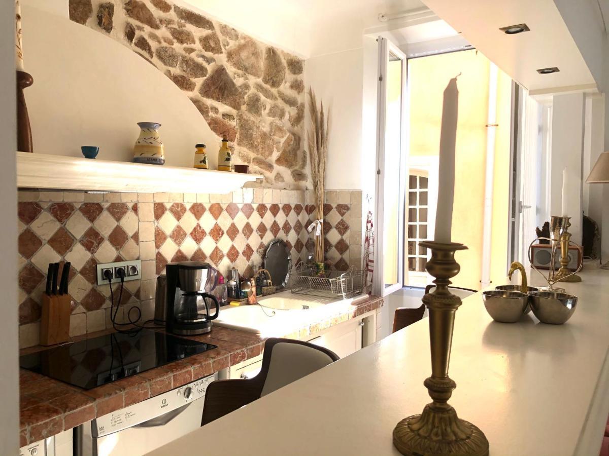 Appartement De Charme Au Coeur De Saint-Tropez Esterno foto