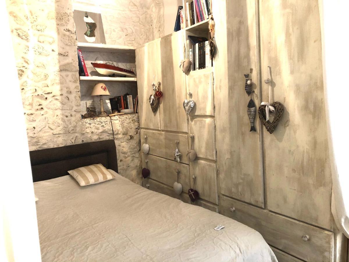 Appartement De Charme Au Coeur De Saint-Tropez Esterno foto